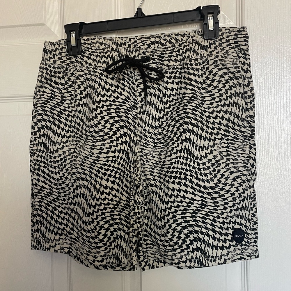 RVCA black/white drawstring shorts